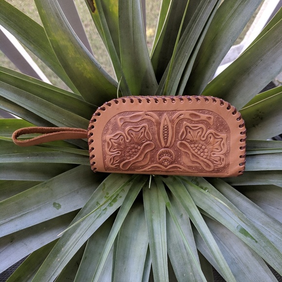 Handbags - Tooled leather wallet 🌵 Arizona souvenir